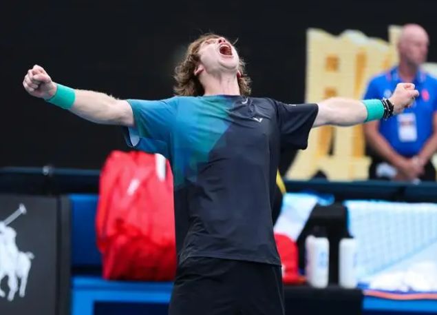 尼修斯在此 尼修斯在此