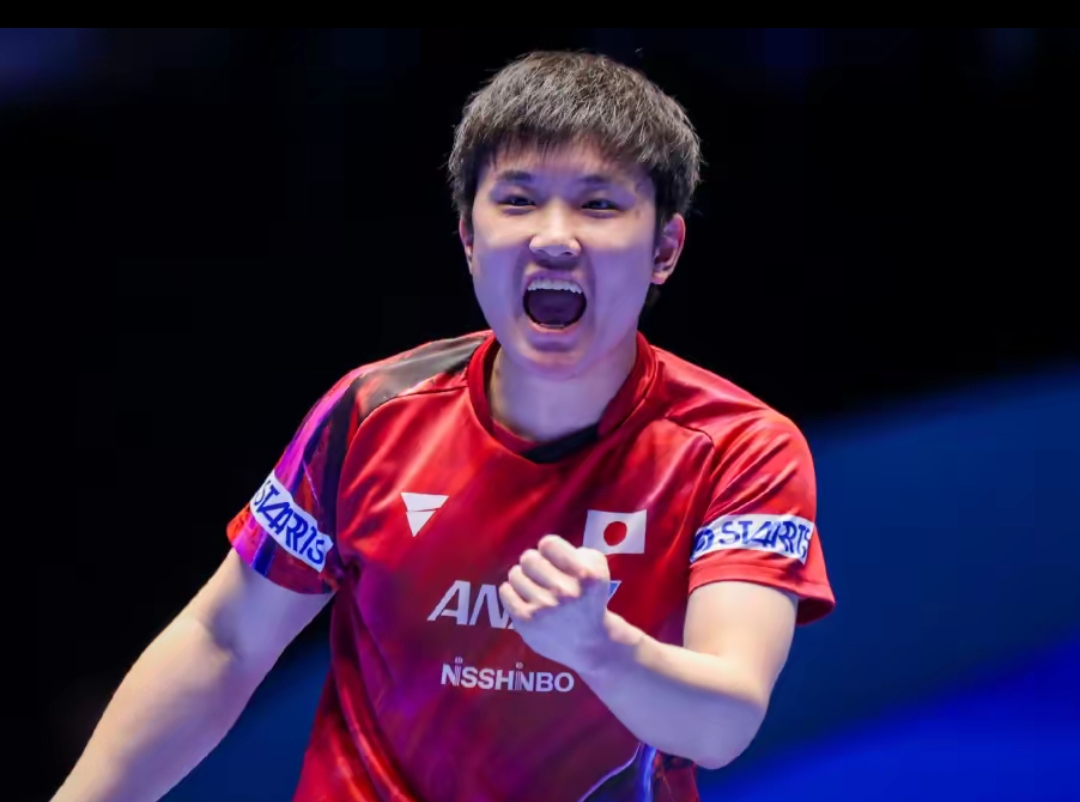 候对大众群 候对大众群